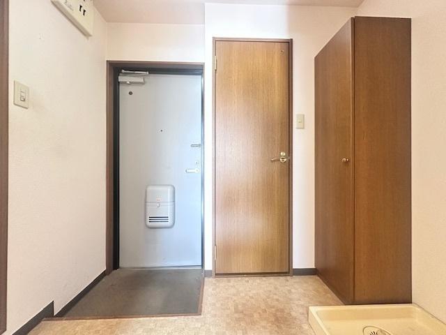 リバティ堀内 玄関