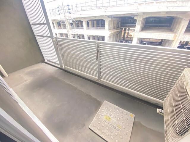Wood　River　新大阪 バルコニー