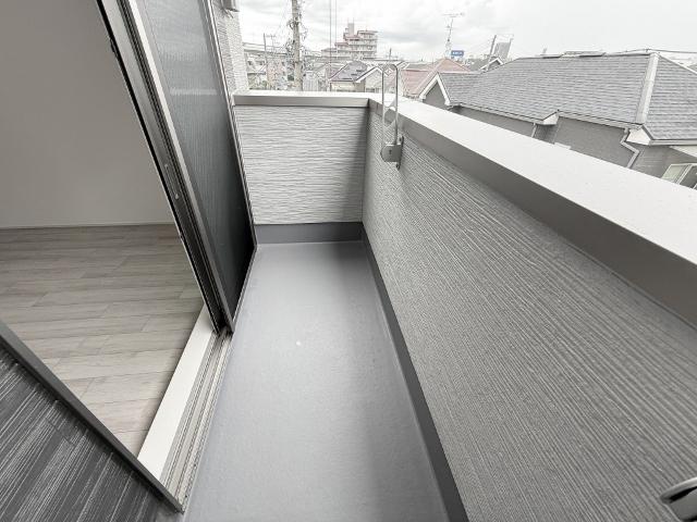 フジパレス出来島Ⅲ番館 バルコニー