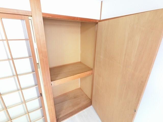メゾンこがね 収納