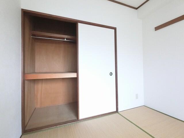 レクシア歌島 収納