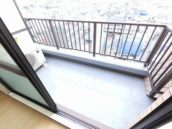 シャンクレール塚本 エントランス