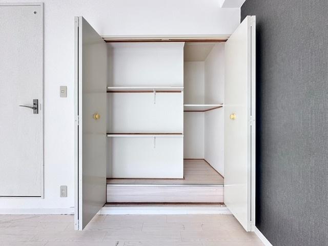 オリエントハイツ 収納