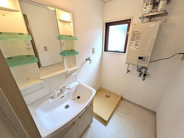 越知マンション 洗面