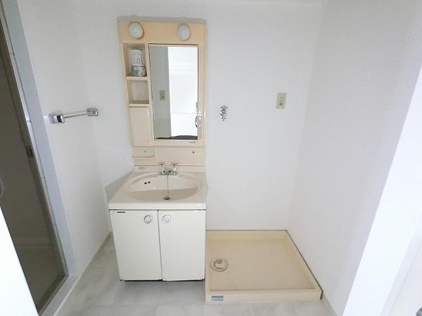 成起マンション 洗面