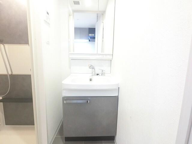 プレサンス塚本ベラビィ 洗面