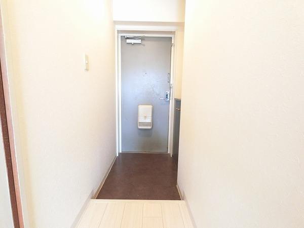 千舟リバービューマンション 玄関