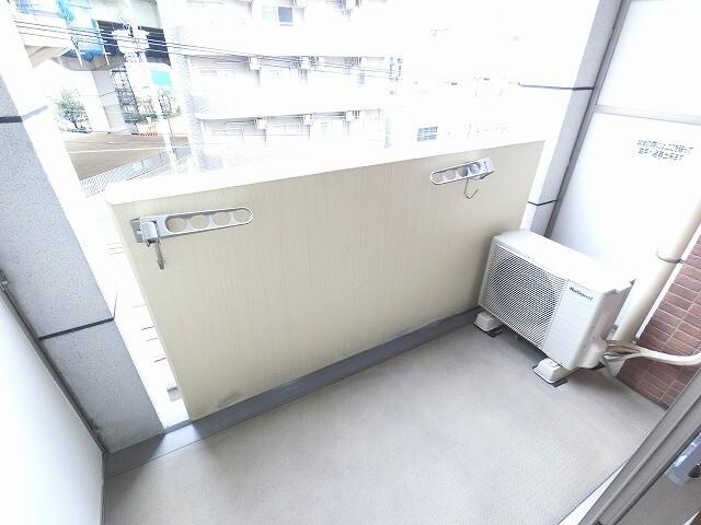 プレサンス淀リーヴァ バルコニー