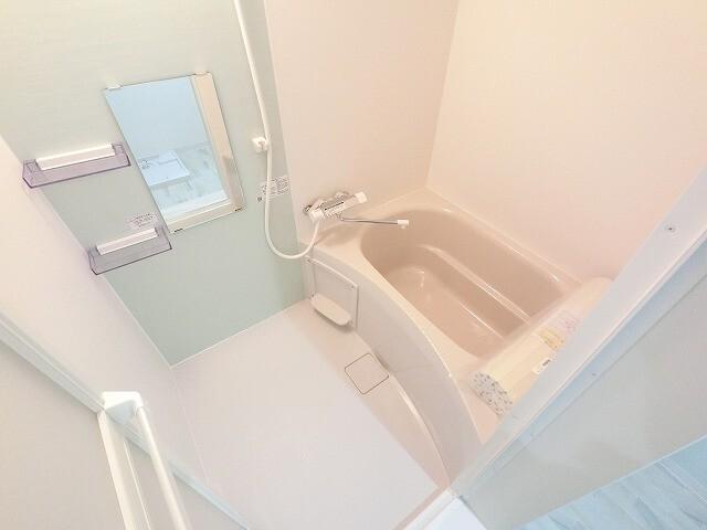 大阪市西淀川区出来島アパート バス／シャワー