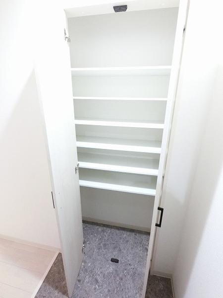 ラモーナ福町 玄関