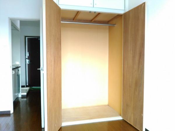 アーバンスクエア佃 収納