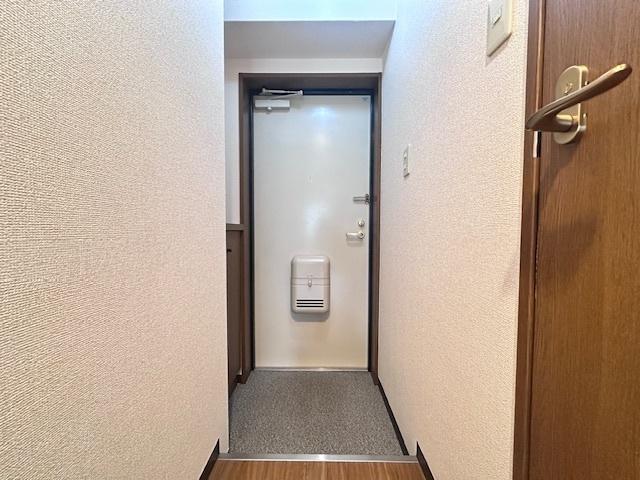 WEST VILLA 21 玄関