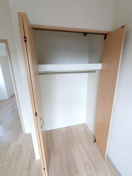 Gramercy Juso-higashi 1st 収納