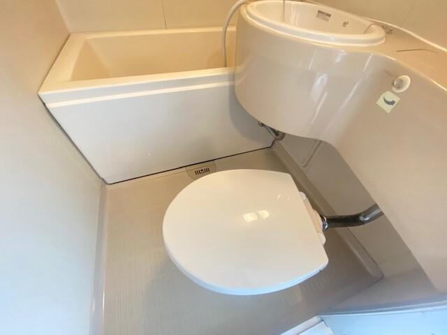 シャンクレール塚本 トイレ