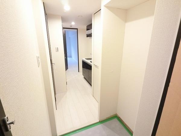 セオリー大阪アーバンレスト 玄関