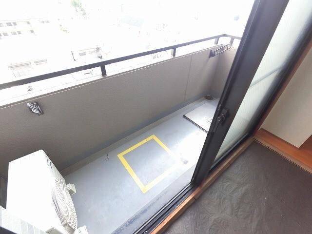 メゾンアンピエール バルコニー