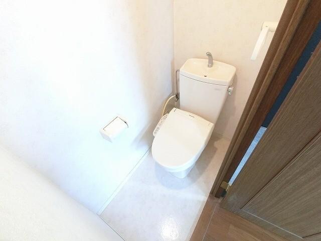 メゾンアンピエール トイレ