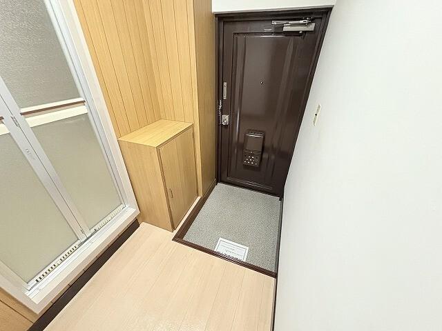 マンション修楽 玄関