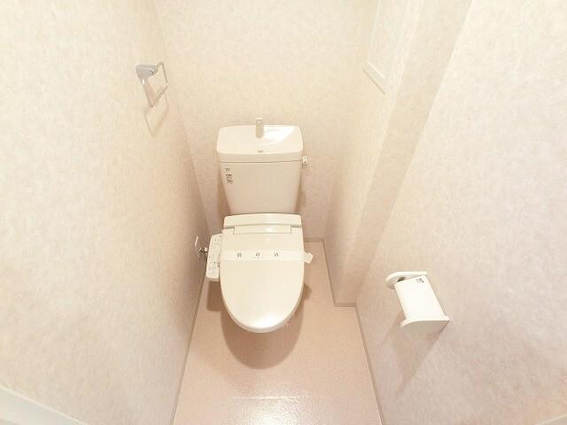 大阪市淀川区十三本町マンション トイレ