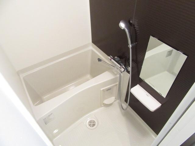 大阪市淀川区十三本町マンション バス／シャワー
