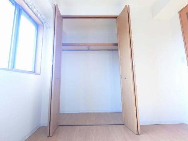 パレスフォー塚本Ⅱ 収納
