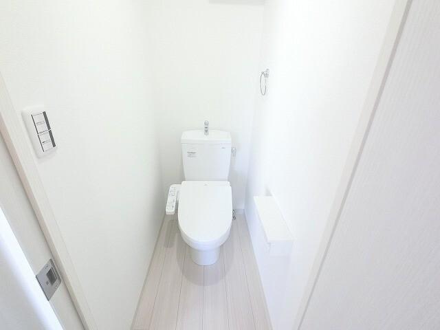 Premium　Pearl塚本（304） トイレ