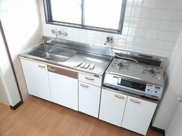 タクティ三津屋 キッチン