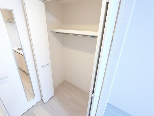スプランディッド十三本町 収納