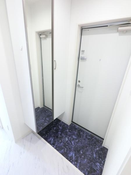 大阪市西淀川区出来島アパート 玄関