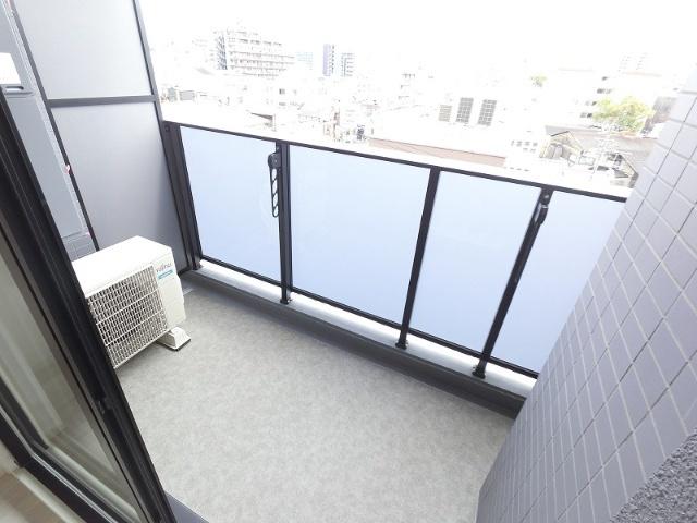 レジュールアッシュOSAKAGATEWAY バルコニー