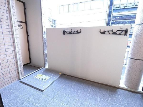大阪市淀川区十三本町マンション バルコニー