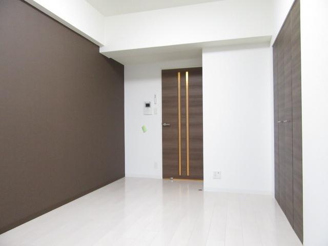 大阪市淀川区十三本町マンション リビング