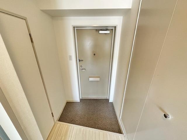 日建ＣＣビルディング 玄関