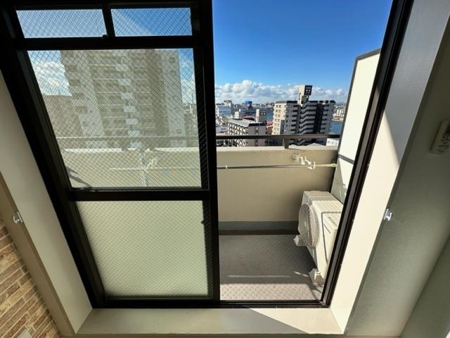 日建ＣＣビルディング バルコニー