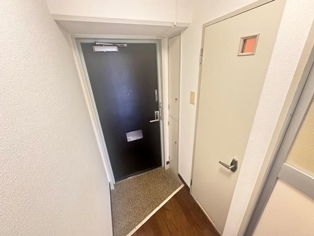 クリエール三津屋 玄関