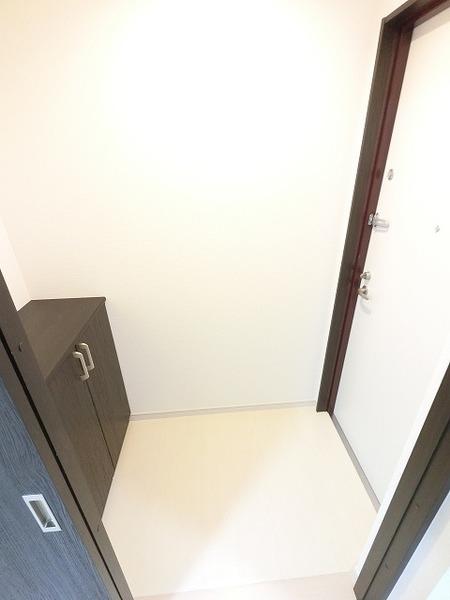 今川ビル 玄関