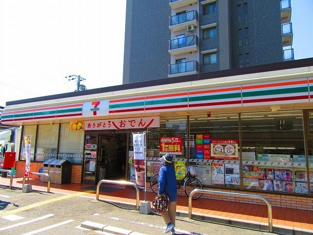 セブンイレブン大阪御幣島6丁目店：377m