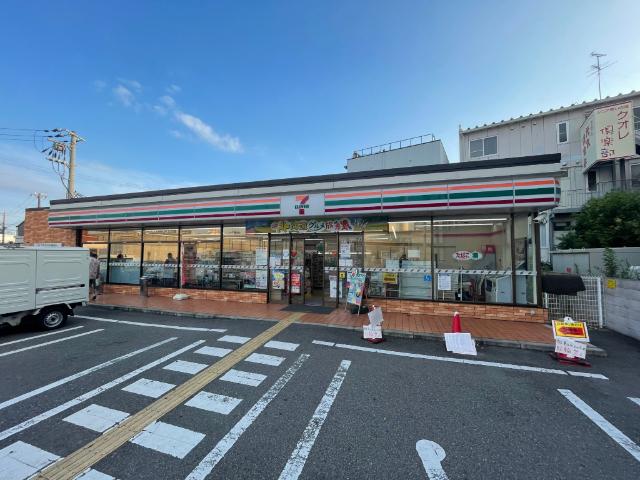 セブンイレブン大阪福町3丁目店：398m