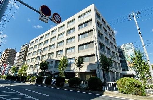 大阪市淀川区役所：344m