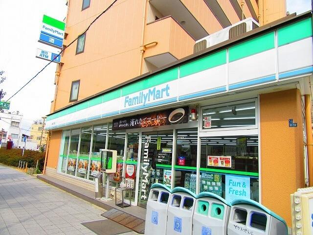 ファミリーマート福町二丁目店：369m