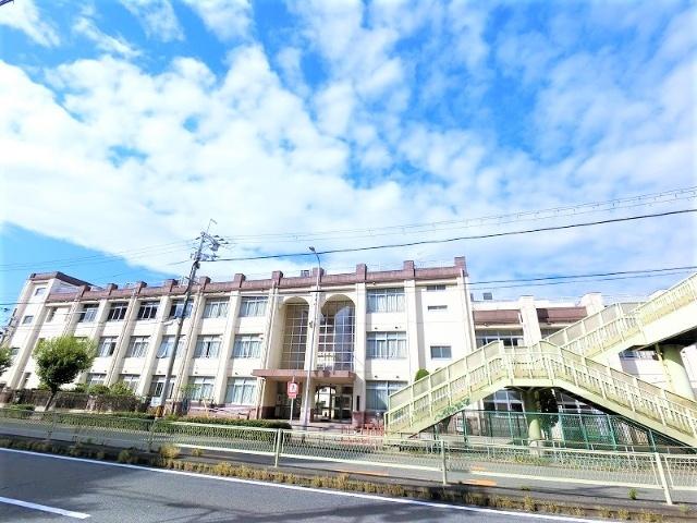 大阪市立塚本小学校：549m