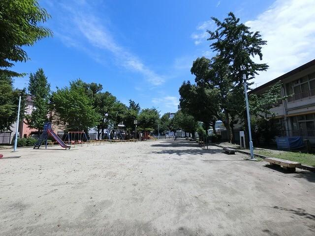 田川公園：1074m