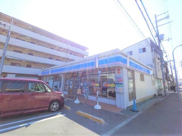 ローソン淀川三津屋南二丁目店：364m