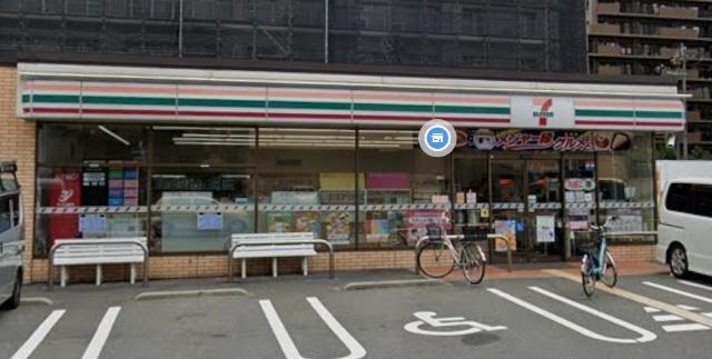セブンイレブン大阪三国本町3丁目店：264m