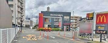 マクドナルド2号線尼崎店：186m