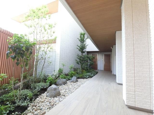 シャーメゾン shin-osaka west ロビー