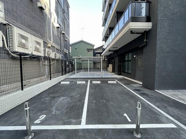 ザ・パークハビオ塚本 駐車場