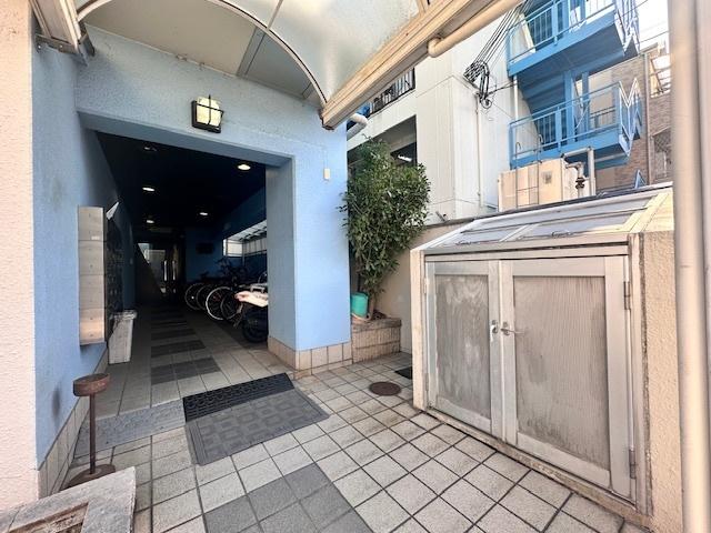 クリエール三津屋 ロビー