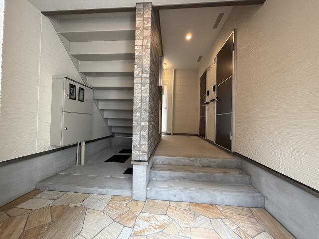 フジパレス出来島Ⅲ番館 エントランス