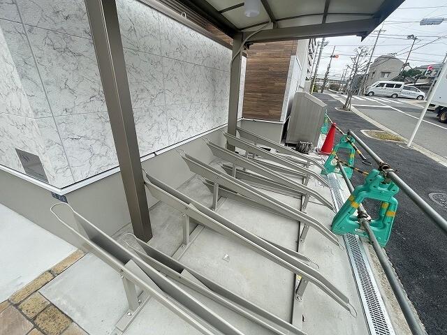 フジパレス出来島EASTⅡ番館 駐車場